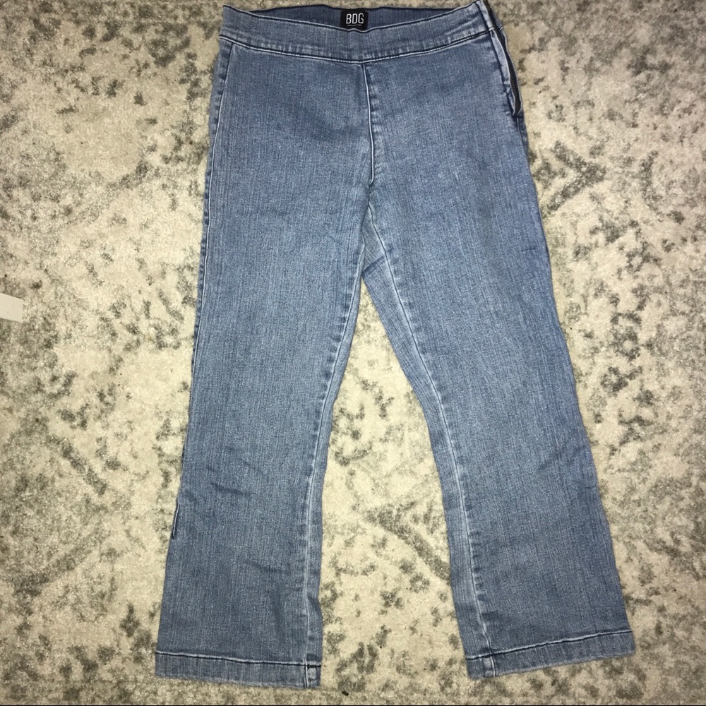 BDG Crop Kick Low Rose Jeans